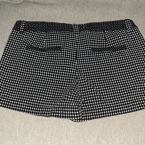 Women’s Merona size six shorts - Picture 3 of 3